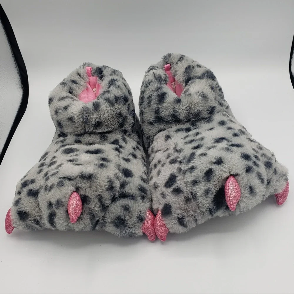 Cute and Cozy Wonder Nation Girls‎ 4-5 or Womens 6-7 Gray Monster Slippers